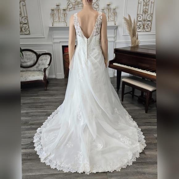 Sincerity Style 4013 V-Neck Fit & Flare Asymmetrical Ruching Wedding dress sz 28 - Picture 2 of 2